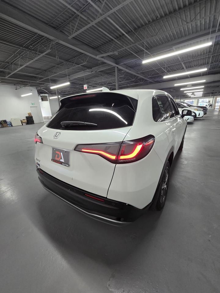 2024 Honda HR-V AWD | One Owner | Clean CARFAX | GREAT Reliability Ratings for 2024 by CARFAX Photo4