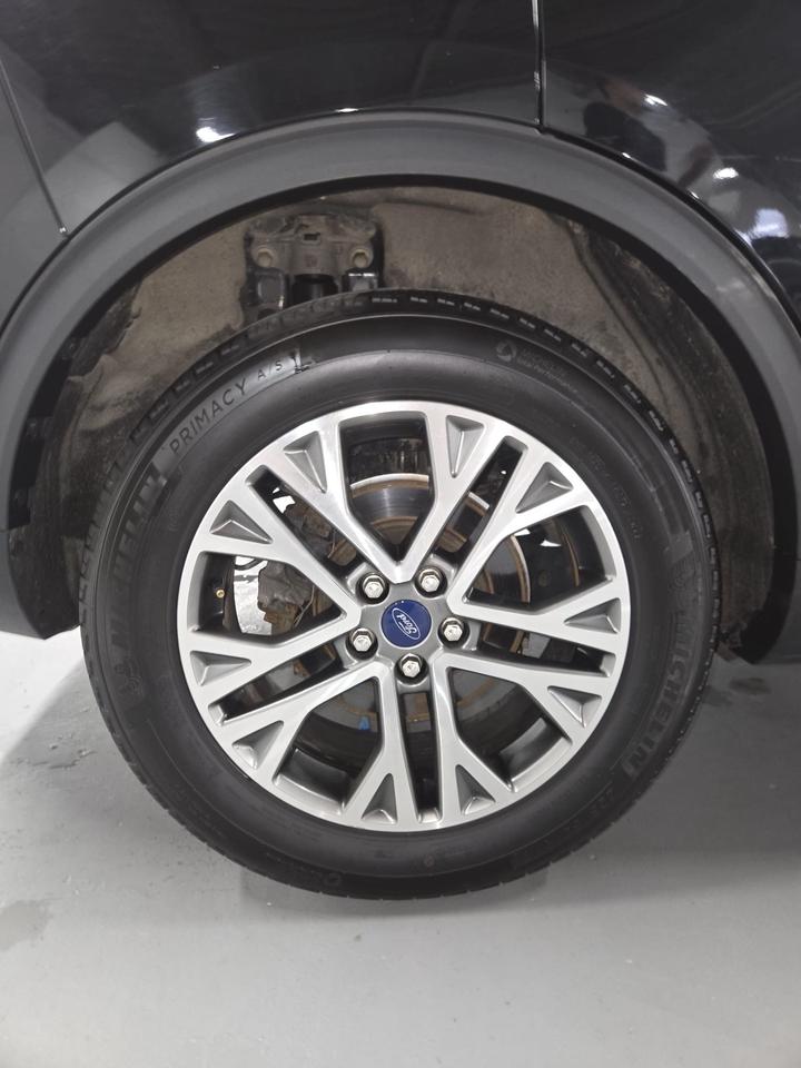 2022 Ford Escape SEL | Clean CARFAX | Dealer Serviced | extra Winter Tires Photo