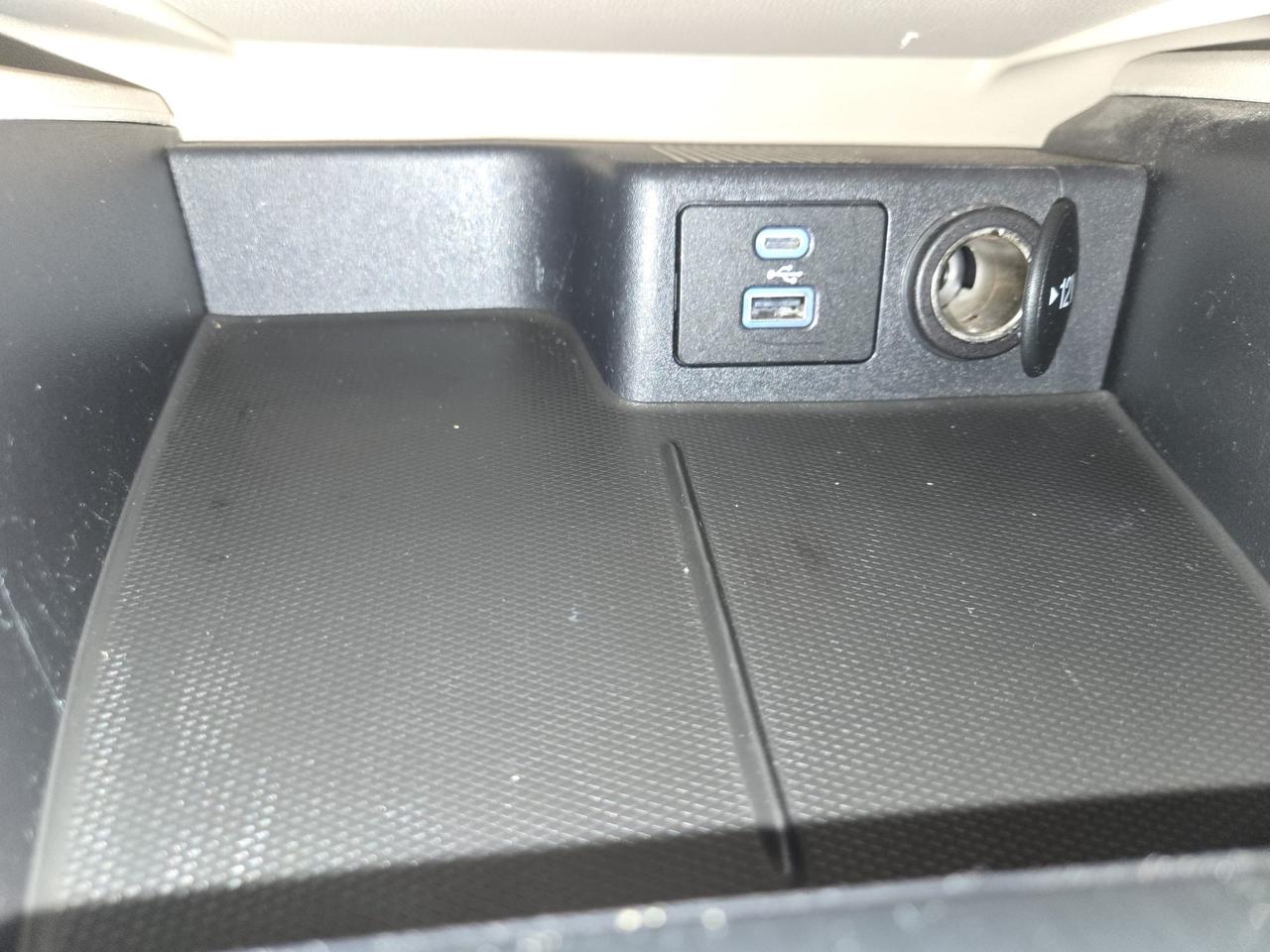 2022 Ford Escape SEL | Clean CARFAX | Dealer Serviced | extra Winter Tires Photo