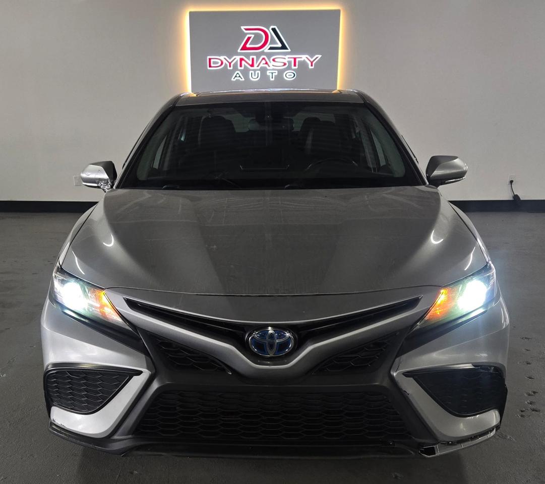 2021 Toyota Camry Hybrid SE Auto|CLEAN CAR FAX|BSM|SUN ROOF|LANE ASSIST|LEATHER SEATS|HEATED STEERING WHEEL|HEATED FRONT SEATS| Photo5