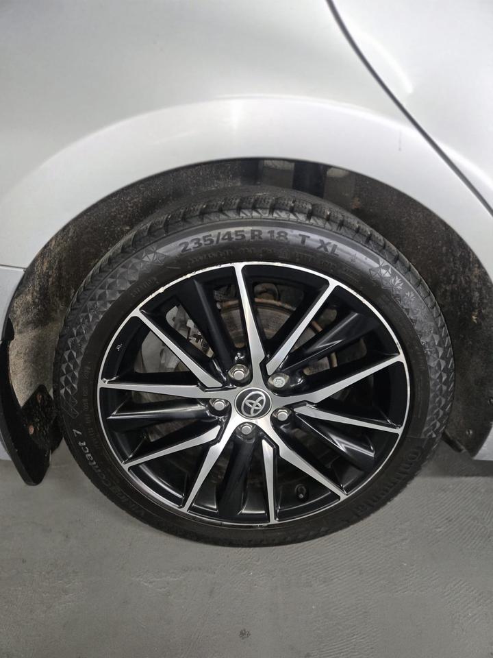 2021 Toyota Camry Hybrid SE Auto|CLEAN CAR FAX|BSM|SUN ROOF|LANE ASSIST|LEATHER SEATS|HEATED STEERING WHEEL|HEATED FRONT SEATS| Photo