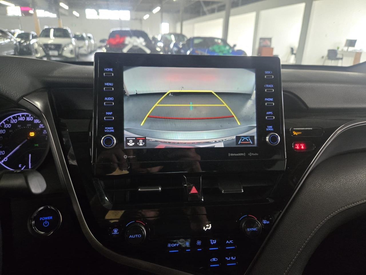 2021 Toyota Camry Hybrid SE Auto|CLEAN CAR FAX|BSM|SUN ROOF|LANE ASSIST|LEATHER SEATS|HEATED STEERING WHEEL|HEATED FRONT SEATS| Photo