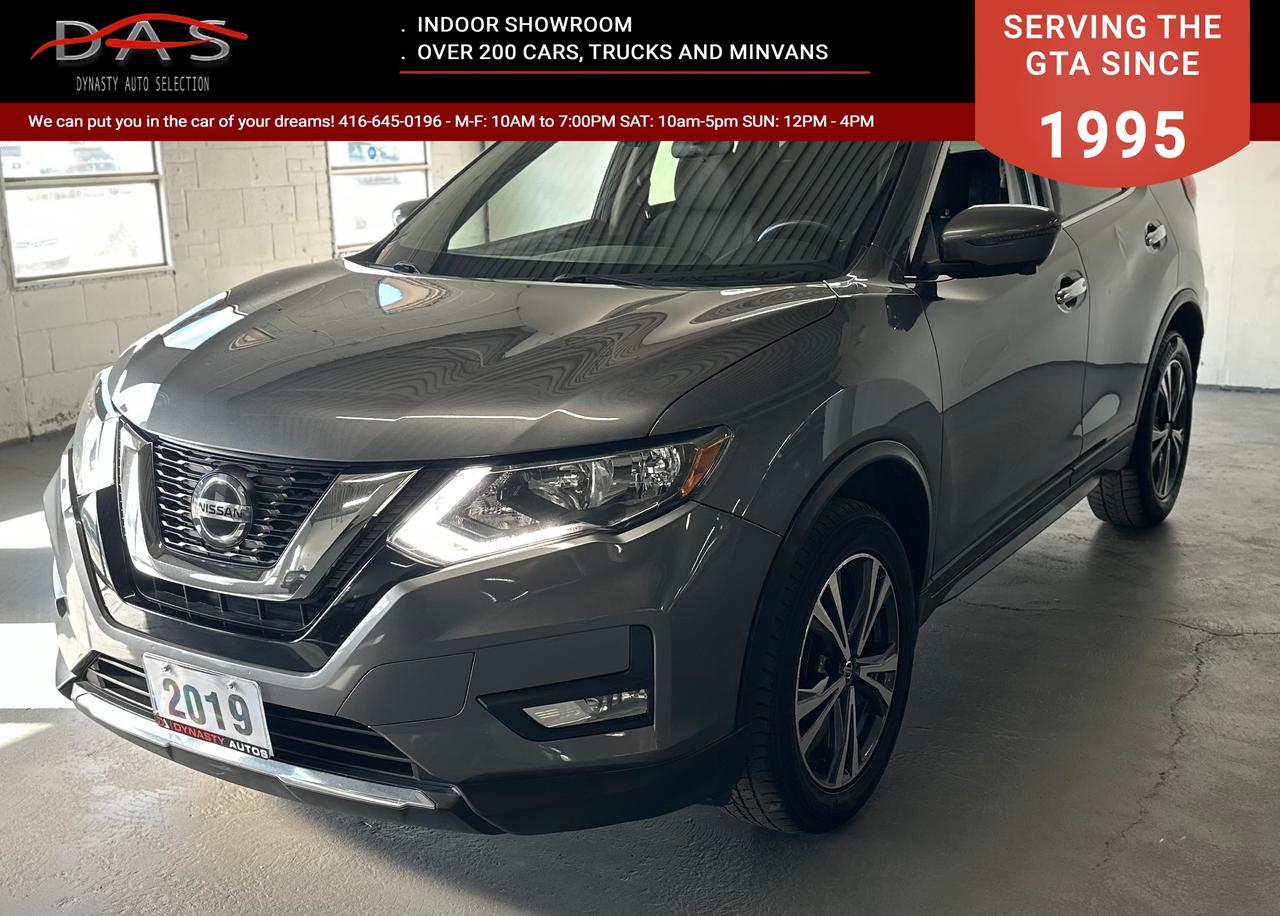 2019 Nissan Rogue SV | AWD |CLEAN CARFAX|PANO ROOF|HEATED STEERING WHEEL|ADAPTIVE CRUISE CONTROL|NAVIGATION|APPLE CARPLAY|POWER TAILGATE| Photo