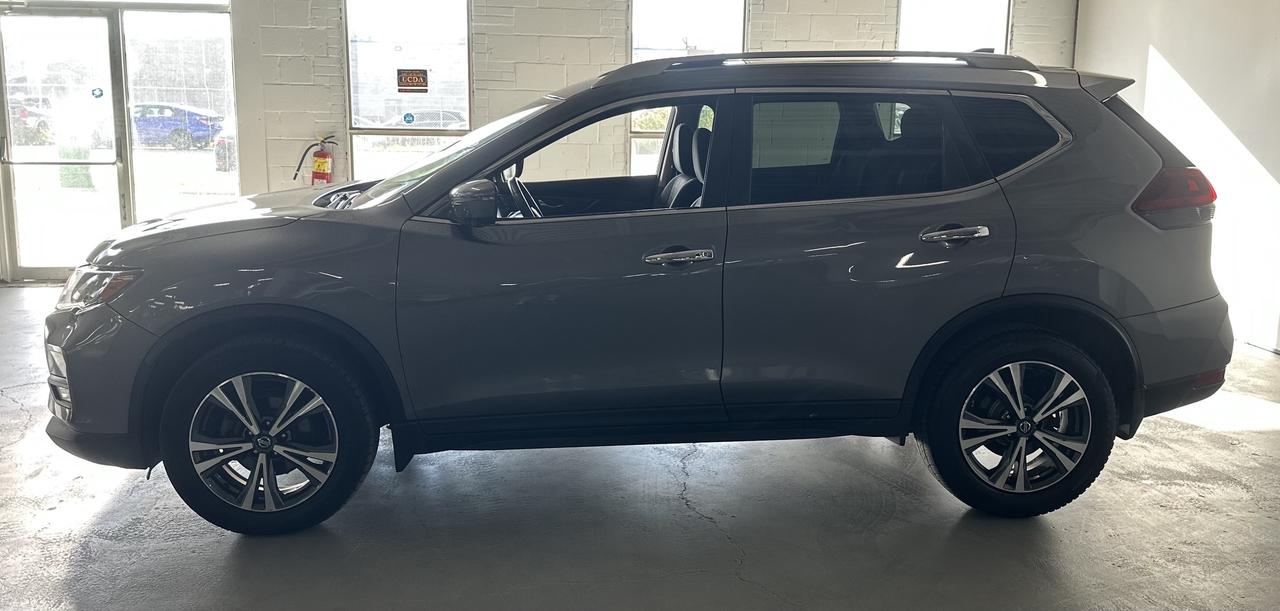2019 Nissan Rogue SV | AWD |CLEAN CARFAX|PANO ROOF|HEATED STEERING WHEEL|ADAPTIVE CRUISE CONTROL|NAVIGATION|APPLE CARPLAY|POWER TAILGATE| Photo