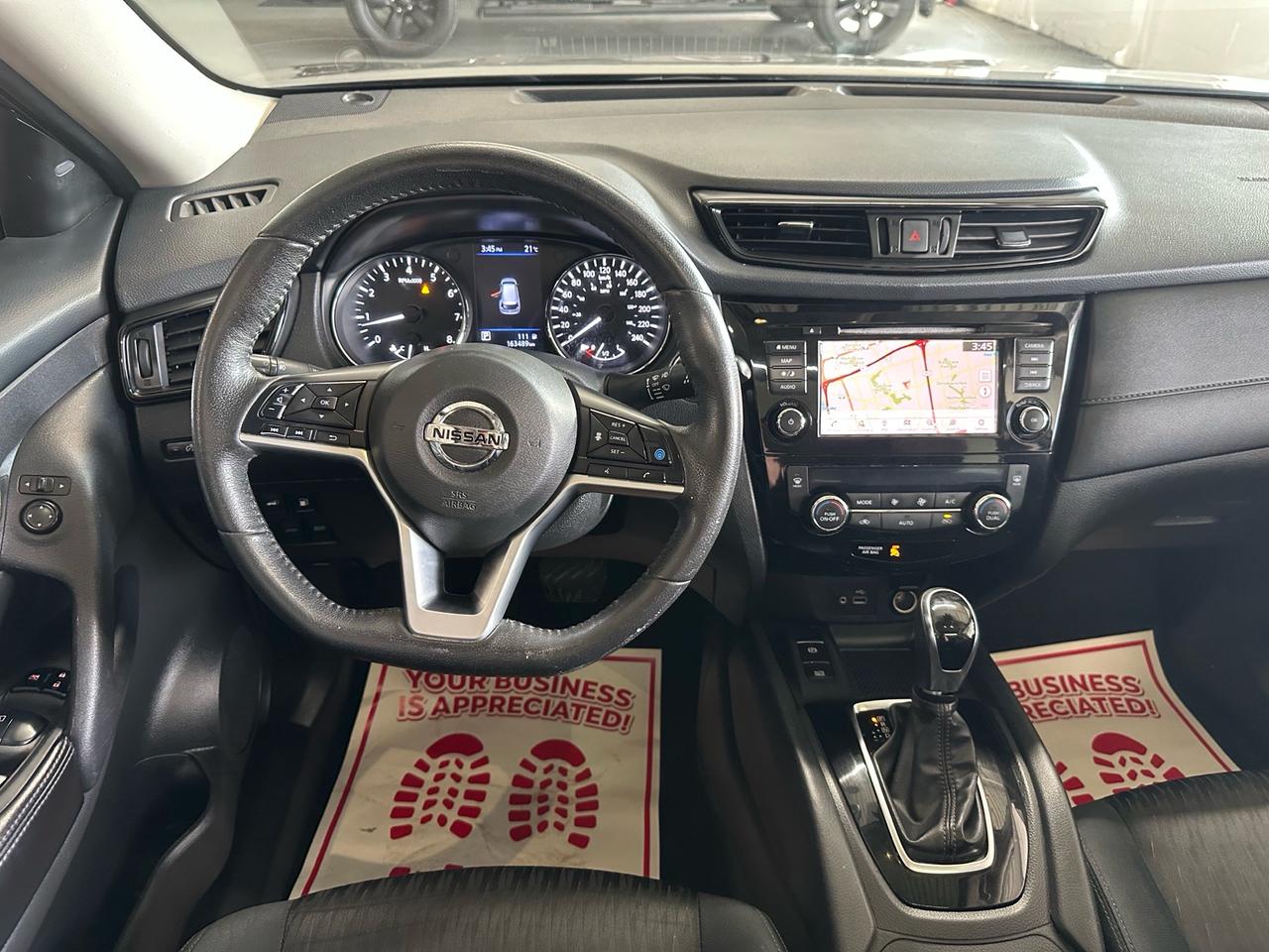 2019 Nissan Rogue SV | AWD |CLEAN CARFAX|PANO ROOF|HEATED STEERING WHEEL|ADAPTIVE CRUISE CONTROL|NAVIGATION|APPLE CARPLAY|POWER TAILGATE| Photo