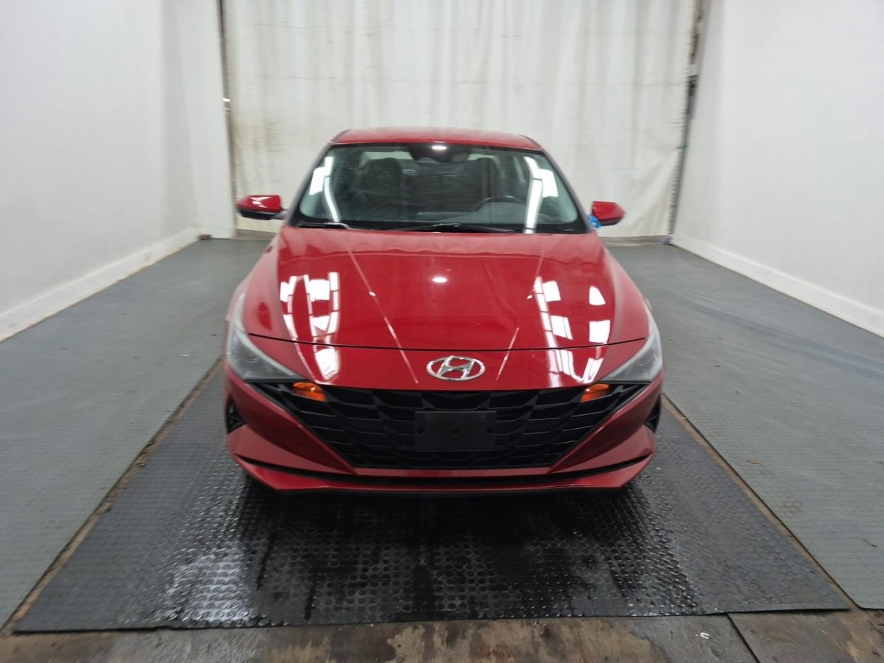 2023 Hyundai Elantra Preferred IVT SEL|CLEAN CAR FAX|GREAT RELIABILITY|BSM|LANE DEPARTURE SYSTEM| Photo
