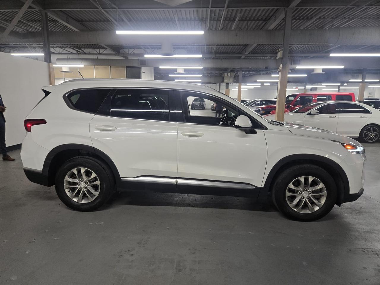 2020 Hyundai Santa Fe SE 2.4L Essential FWD|CLEAN CAR FAX|HEATED SEATS|HEATED STEERING WHEEL|APPLE CARPLAY / ANDROID AUTO| Photo