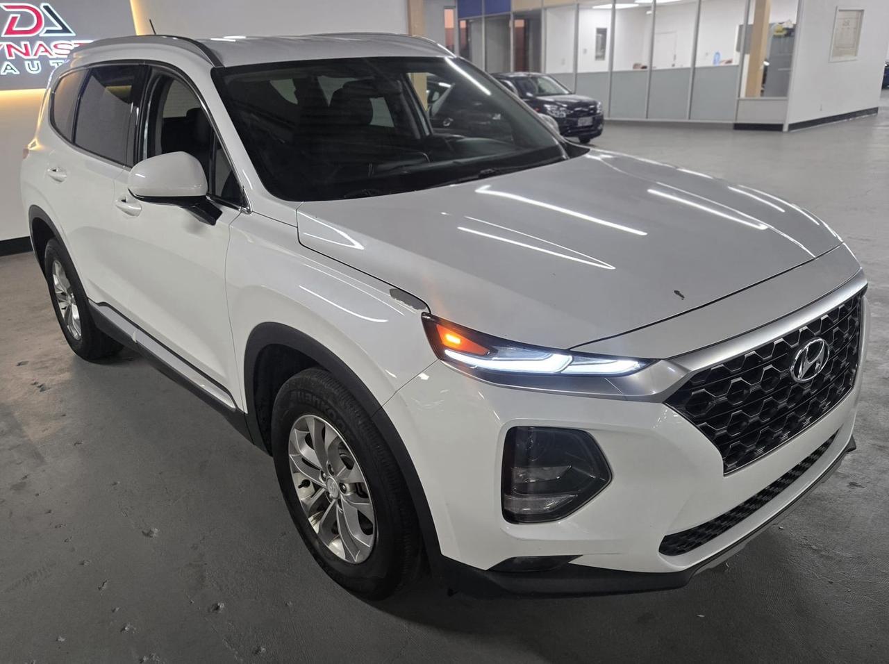 2020 Hyundai Santa Fe SE 2.4L Essential FWD|CLEAN CAR FAX|HEATED SEATS|HEATED STEERING WHEEL|APPLE CARPLAY / ANDROID AUTO| Photo
