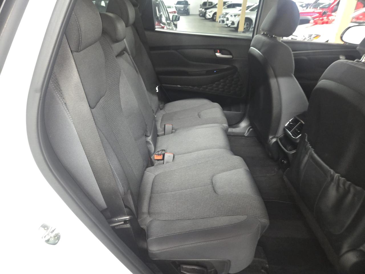 2020 Hyundai Santa Fe SE 2.4L Essential FWD|CLEAN CAR FAX|HEATED SEATS|HEATED STEERING WHEEL|APPLE CARPLAY / ANDROID AUTO| Photo