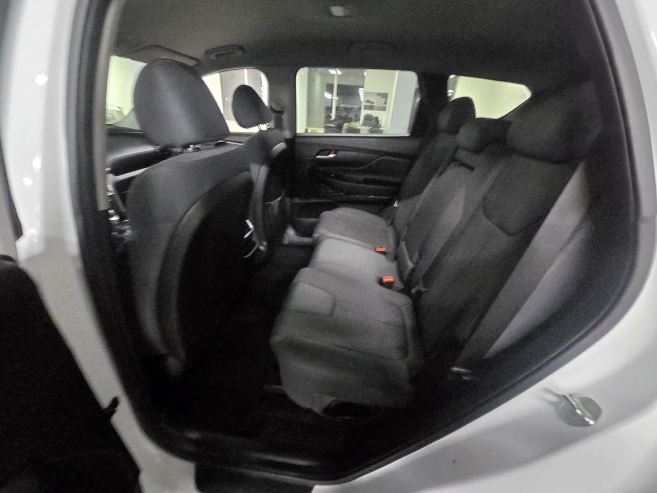 2020 Hyundai Santa Fe SE 2.4L Essential FWD|CLEAN CAR FAX|HEATED SEATS|HEATED STEERING WHEEL|APPLE CARPLAY / ANDROID AUTO| Photo
