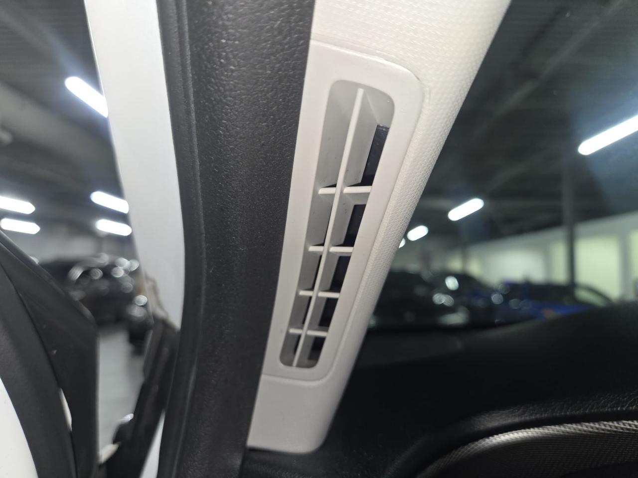 2020 Hyundai Santa Fe SE 2.4L Essential FWD|CLEAN CAR FAX|HEATED SEATS|HEATED STEERING WHEEL|APPLE CARPLAY / ANDROID AUTO| Photo