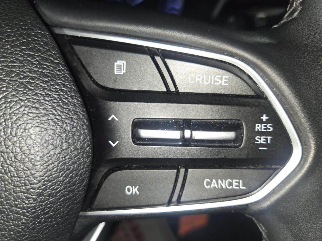 2020 Hyundai Santa Fe SE 2.4L Essential FWD|CLEAN CAR FAX|HEATED SEATS|HEATED STEERING WHEEL|APPLE CARPLAY / ANDROID AUTO| Photo
