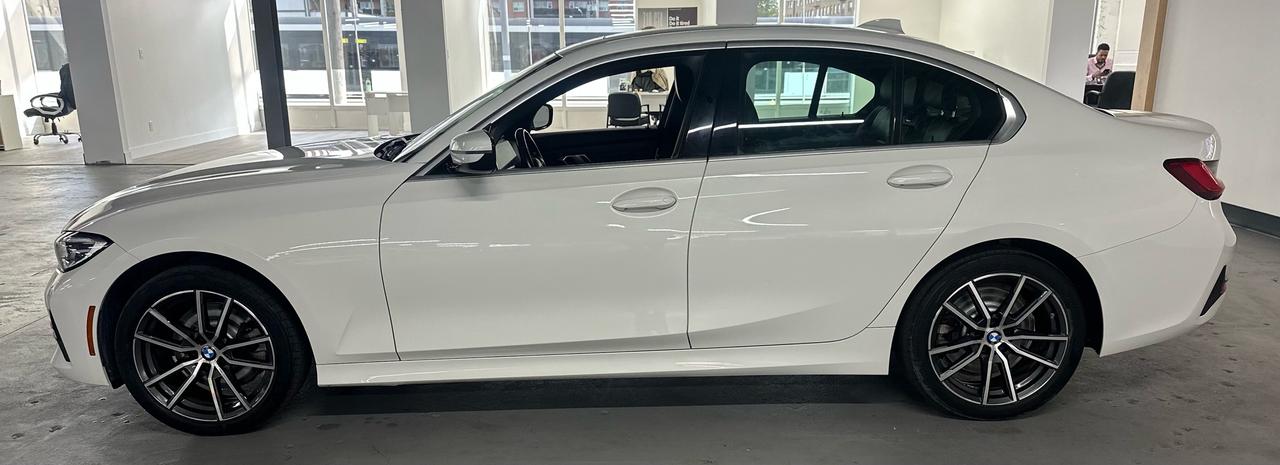 2021 BMW 3 Series 330i xDrive Sedan North America|CLEAN CAR FAX|MOONROOF|NAVIGATION|LANE ASSIST|BSM|REMOTE STARTER|POWER FOLDING MIRRORS| Photo4