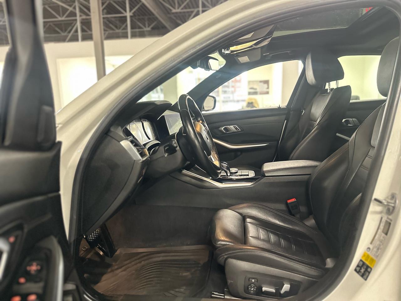 2021 BMW 3 Series 330i xDrive Sedan North America|CLEAN CAR FAX|MOONROOF|NAVIGATION|LANE ASSIST|BSM|REMOTE STARTER|POWER FOLDING MIRRORS| Photo