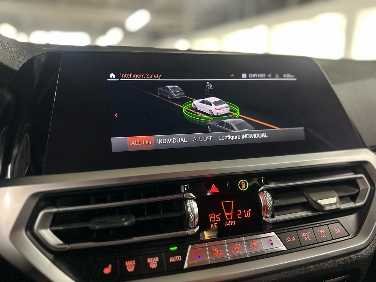 2021 BMW 3 Series 330i xDrive Sedan North America|CLEAN CAR FAX|MOONROOF|NAVIGATION|LANE ASSIST|BSM|REMOTE STARTER|POWER FOLDING MIRRORS| Photo