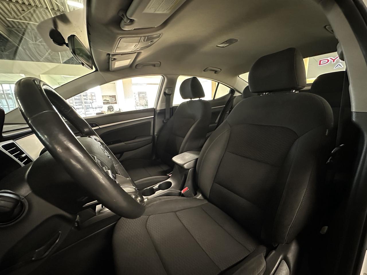 2020 Hyundai Elantra Preferred IVT|BSM|HEATED STEERING WHEEL|HEATED SEATS|APPLE CARPLAY| Photo