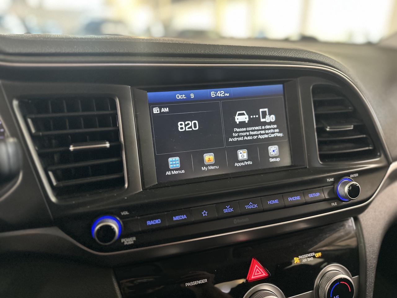 2020 Hyundai Elantra Preferred IVT|BSM|HEATED STEERING WHEEL|HEATED SEATS|APPLE CARPLAY| Photo