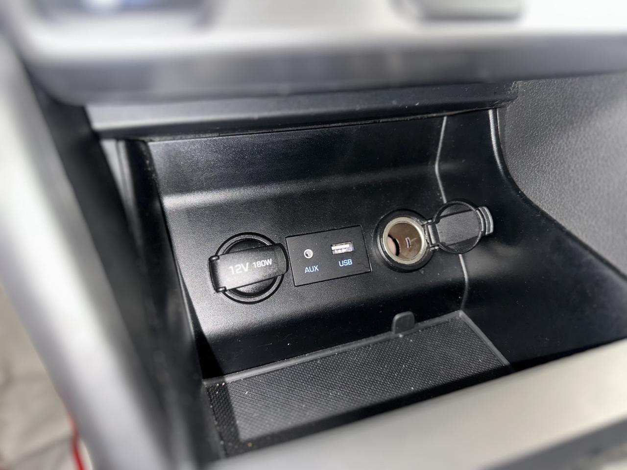 2020 Hyundai Elantra Preferred IVT|BSM|HEATED STEERING WHEEL|HEATED SEATS|APPLE CARPLAY| Photo