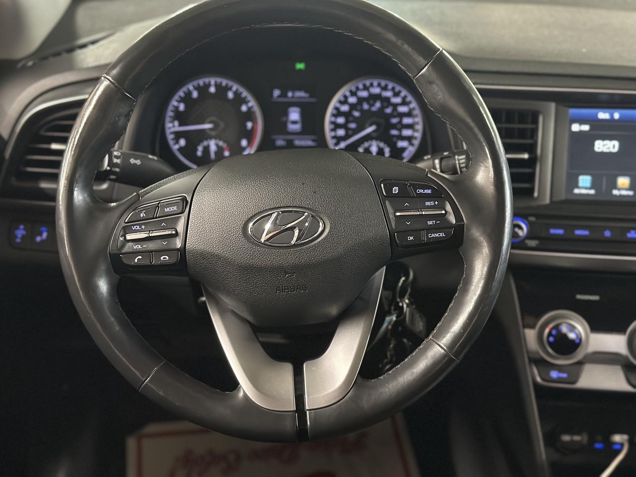 2020 Hyundai Elantra Preferred IVT|BSM|HEATED STEERING WHEEL|HEATED SEATS|APPLE CARPLAY| Photo