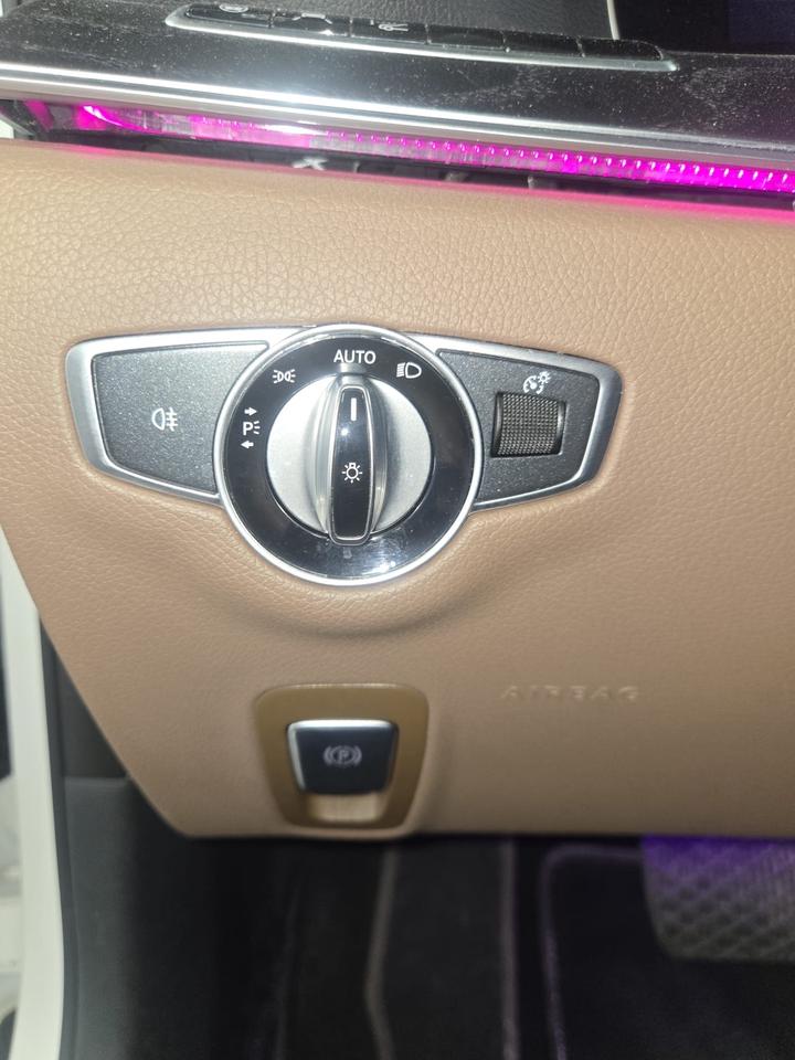 2020 Mercedes-Benz E-Class E 350 4MATIC Sedan|CLEAN CAR FAX|GOOD RELIABILITY|SUNROOF|2 SETS OF KEYS|BROWN LEATHER SEATS| Photo