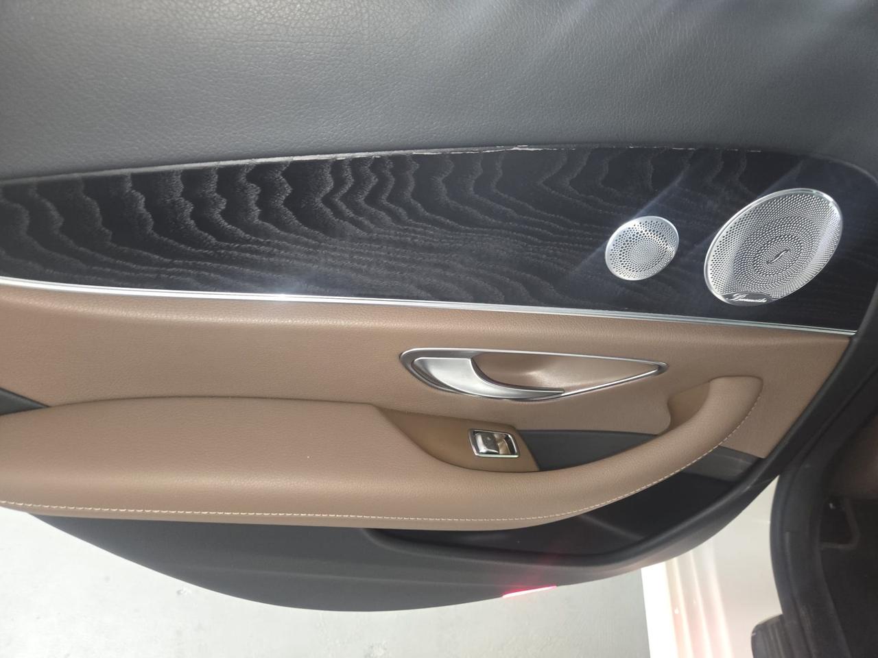 2020 Mercedes-Benz E-Class E 350 4MATIC Sedan|CLEAN CAR FAX|GOOD RELIABILITY|SUNROOF|2 SETS OF KEYS|BROWN LEATHER SEATS| Photo