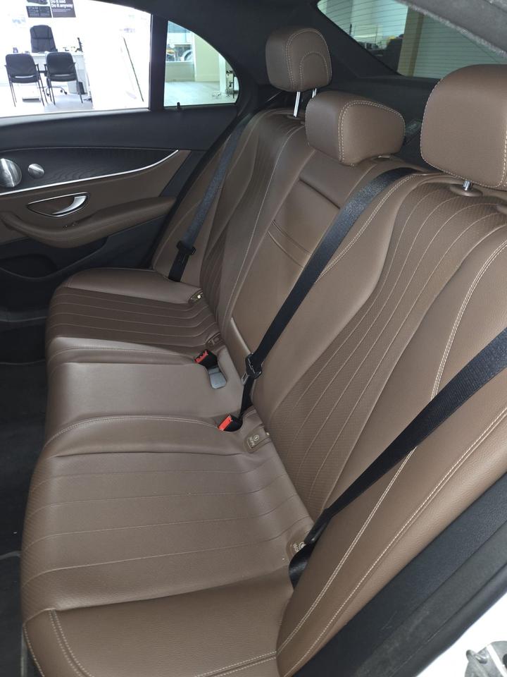 2020 Mercedes-Benz E-Class E 350 4MATIC Sedan|CLEAN CAR FAX|GOOD RELIABILITY|SUNROOF|2 SETS OF KEYS|BROWN LEATHER SEATS| Photo