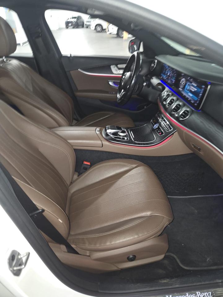 2020 Mercedes-Benz E-Class E 350 4MATIC Sedan|CLEAN CAR FAX|GOOD RELIABILITY|SUNROOF|2 SETS OF KEYS|BROWN LEATHER SEATS| Photo