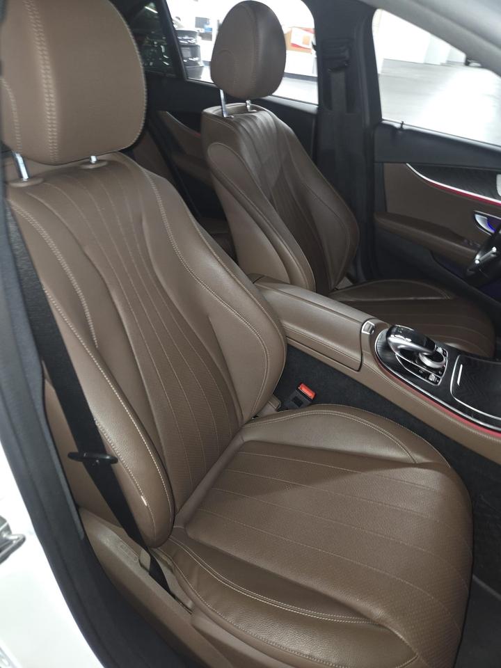 2020 Mercedes-Benz E-Class E 350 4MATIC Sedan|CLEAN CAR FAX|GOOD RELIABILITY|SUNROOF|2 SETS OF KEYS|BROWN LEATHER SEATS| Photo