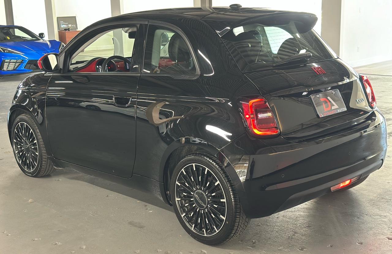 2024 Fiat 500 E (RED) Edition FWD|CLEAN CARFAX|NAVIGATION|RAIN SENSOR WINDSHIELD| Photo3