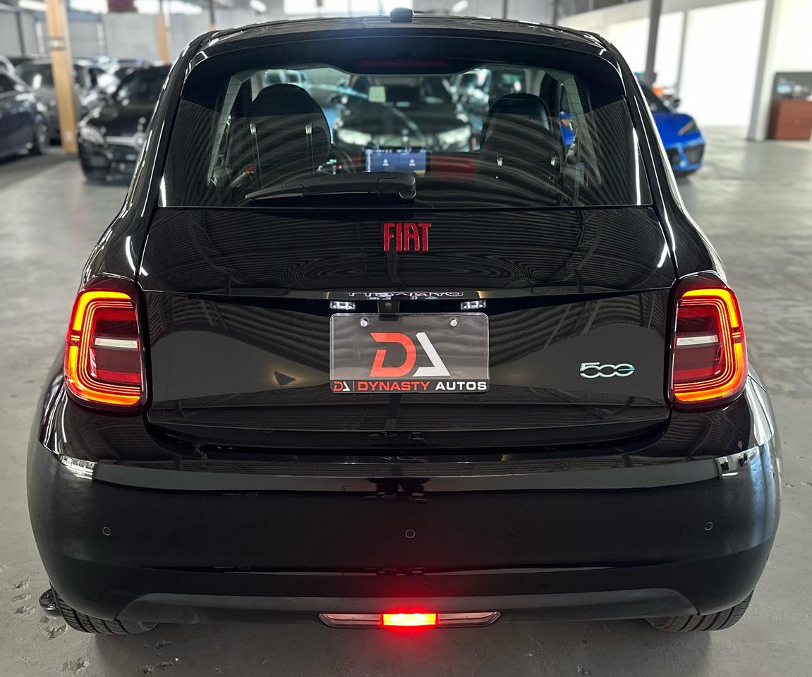 2024 Fiat 500 E (RED) Edition FWD|CLEAN CARFAX|NAVIGATION|RAIN SENSOR WINDSHIELD| Photo