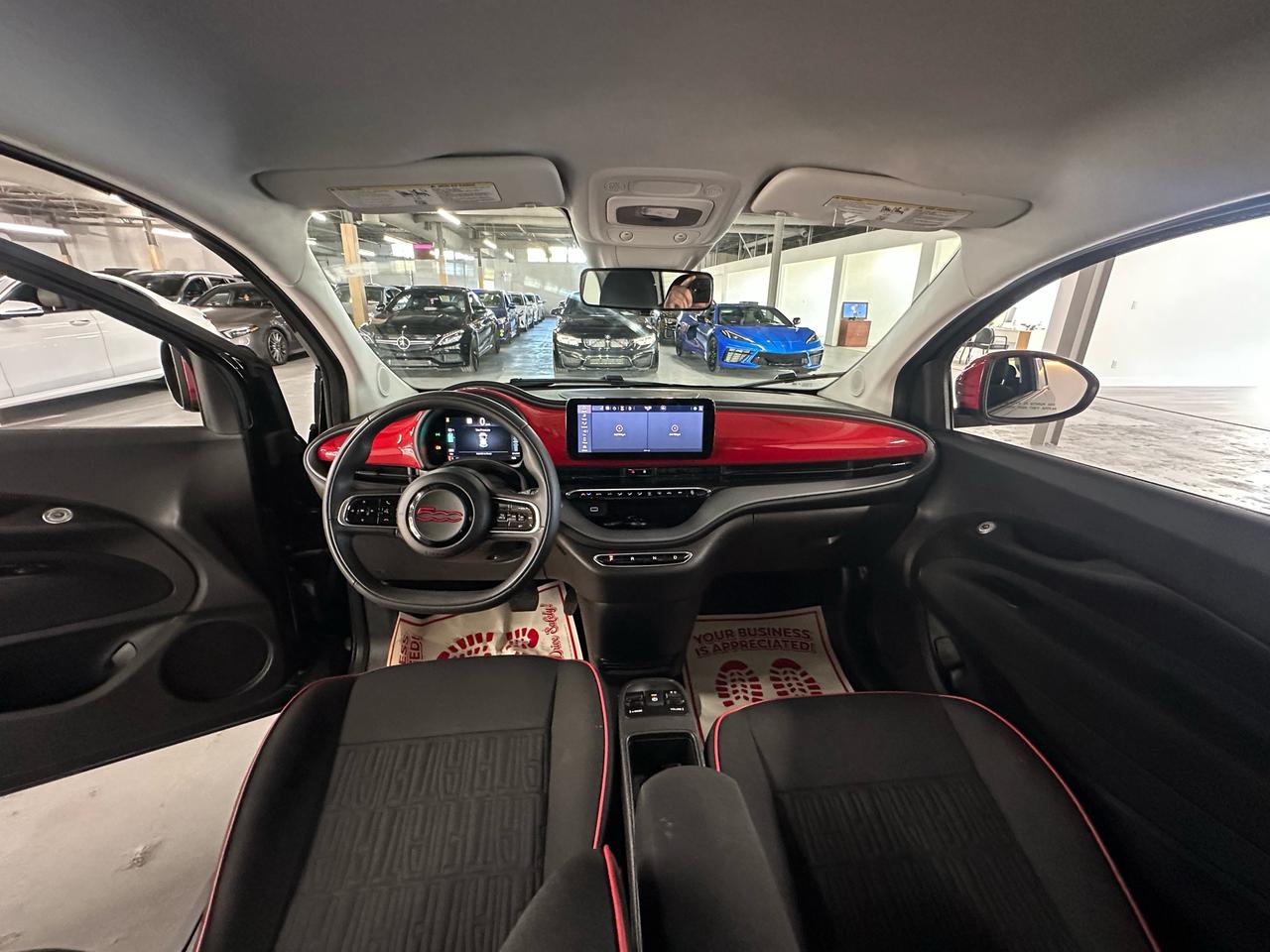 2024 Fiat 500 E (RED) Edition FWD|CLEAN CARFAX|NAVIGATION|RAIN SENSOR WINDSHIELD| Photo