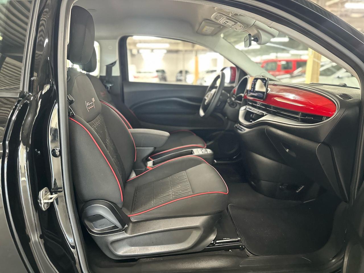 2024 Fiat 500 E (RED) Edition FWD|CLEAN CARFAX|NAVIGATION|RAIN SENSOR WINDSHIELD| Photo