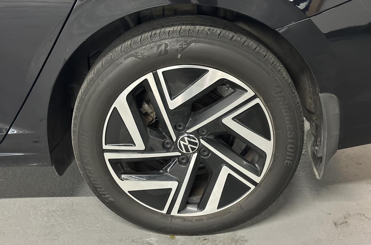 2023 Volkswagen Jetta Highline Auto|CLEAN CARFAX|ONE OWNER|ADAPTIVE CRUISE CONTROL|BSM|LANE ASSIST|NAVIGATION|PANO ROOF|REMOTE STARTER| Photo