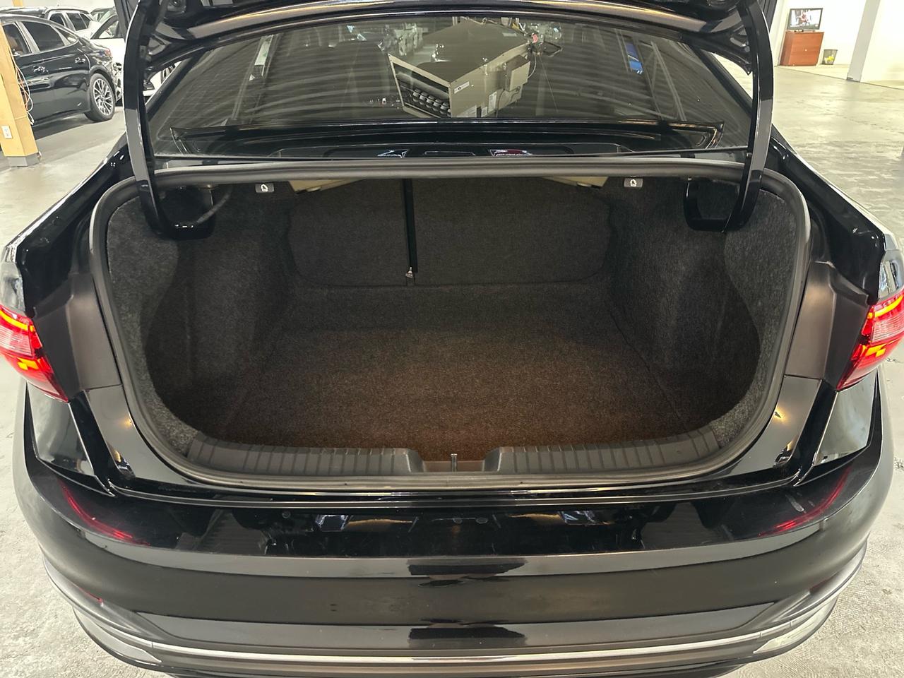 2023 Volkswagen Jetta Highline Auto|CLEAN CARFAX|ONE OWNER|ADAPTIVE CRUISE CONTROL|BSM|LANE ASSIST|NAVIGATION|PANO ROOF|REMOTE STARTER| Photo