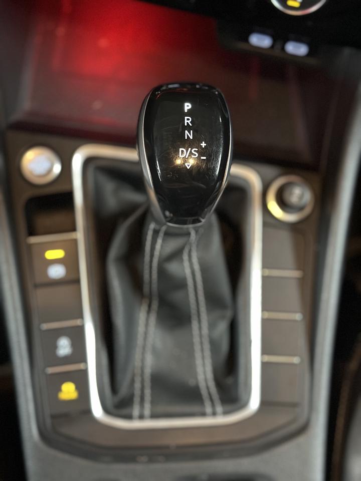 2023 Volkswagen Jetta Highline Auto|CLEAN CARFAX|ONE OWNER|ADAPTIVE CRUISE CONTROL|BSM|LANE ASSIST|NAVIGATION|PANO ROOF|REMOTE STARTER| Photo