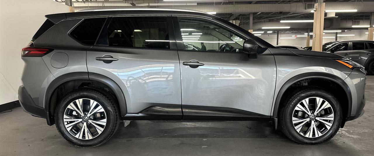 2021 Nissan Rogue FWD SV|CLEAN CARFAX|ONE OWNER|GREAT RELIABILITY|BSM|APPLE CARPLAY|PANORAMIC ROOF| Photo3