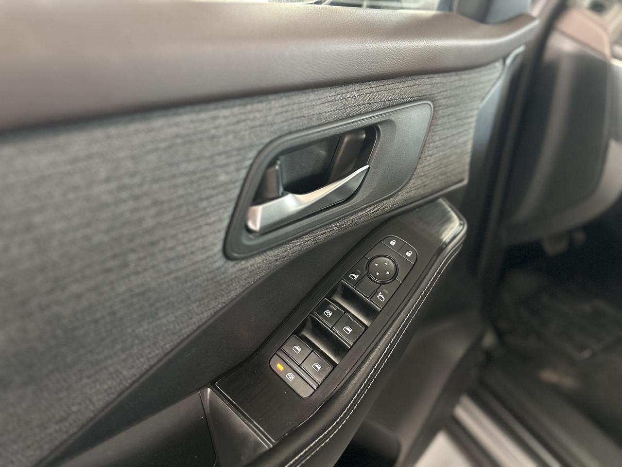 2021 Nissan Rogue FWD SV|CLEAN CARFAX|ONE OWNER|GREAT RELIABILITY|BSM|APPLE CARPLAY|PANORAMIC ROOF| Photo