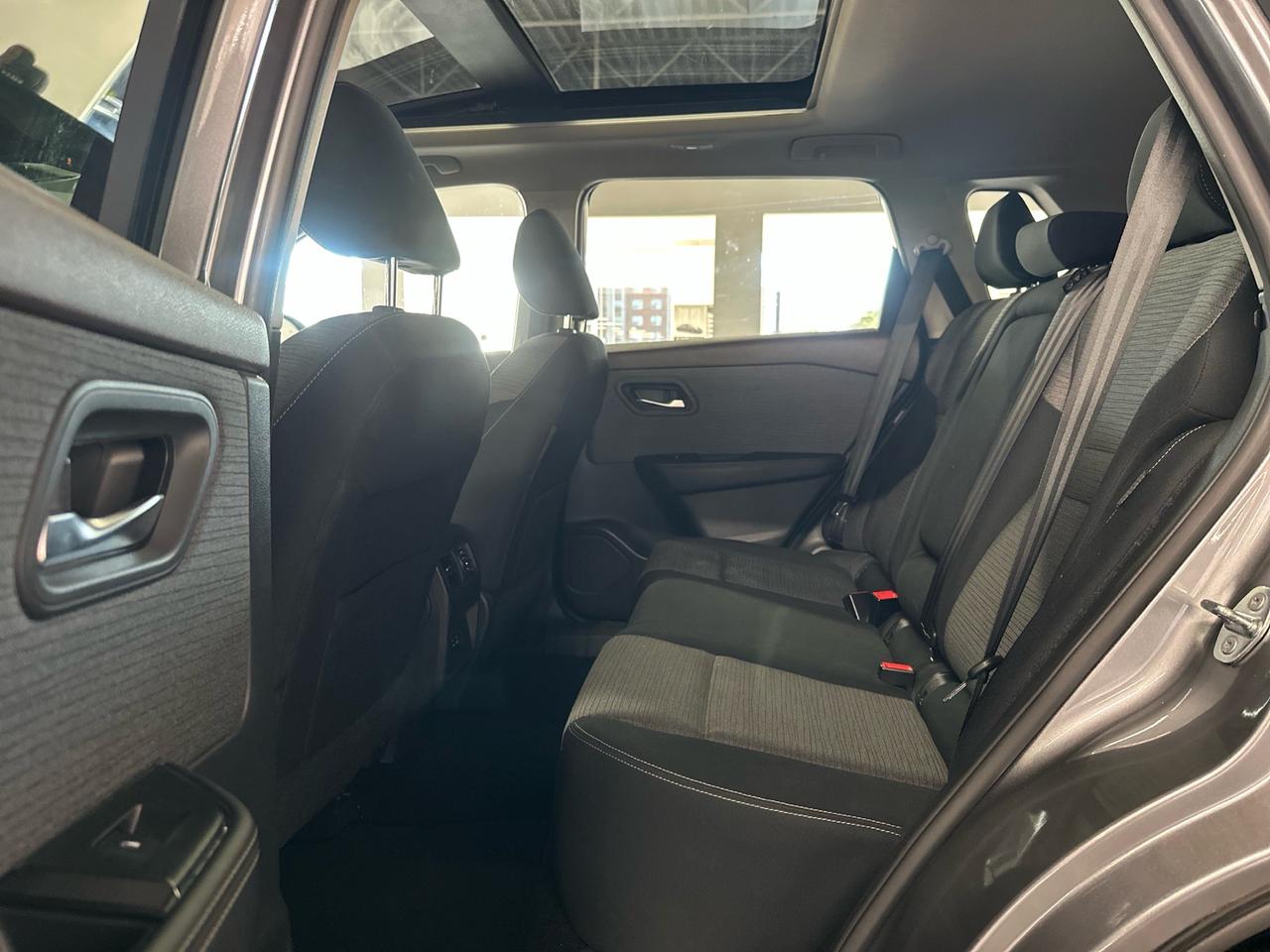 2021 Nissan Rogue FWD SV|CLEAN CARFAX|ONE OWNER|GREAT RELIABILITY|BSM|APPLE CARPLAY|PANORAMIC ROOF| Photo