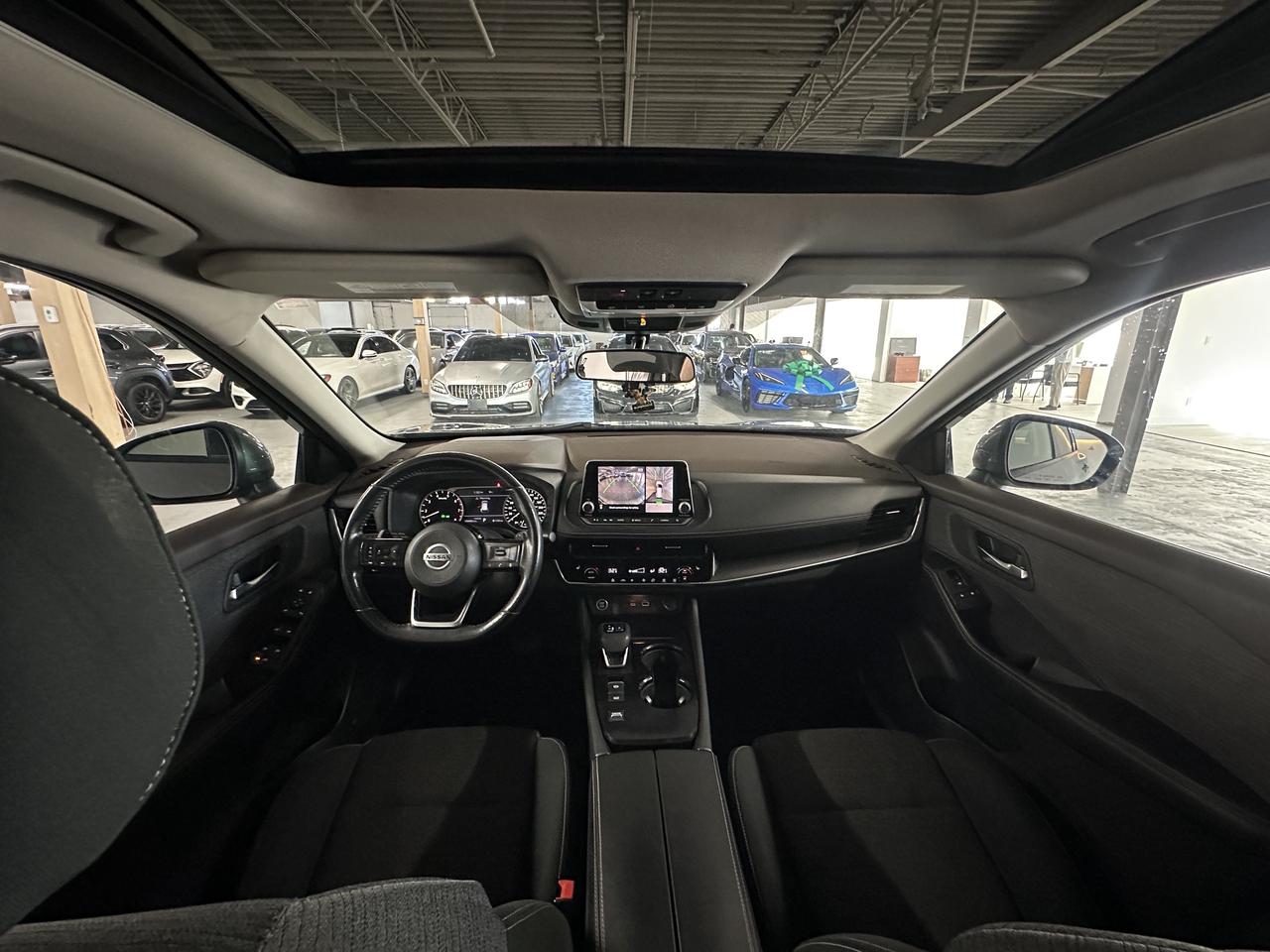 2021 Nissan Rogue FWD SV|CLEAN CARFAX|ONE OWNER|GREAT RELIABILITY|BSM|APPLE CARPLAY|PANORAMIC ROOF| Photo