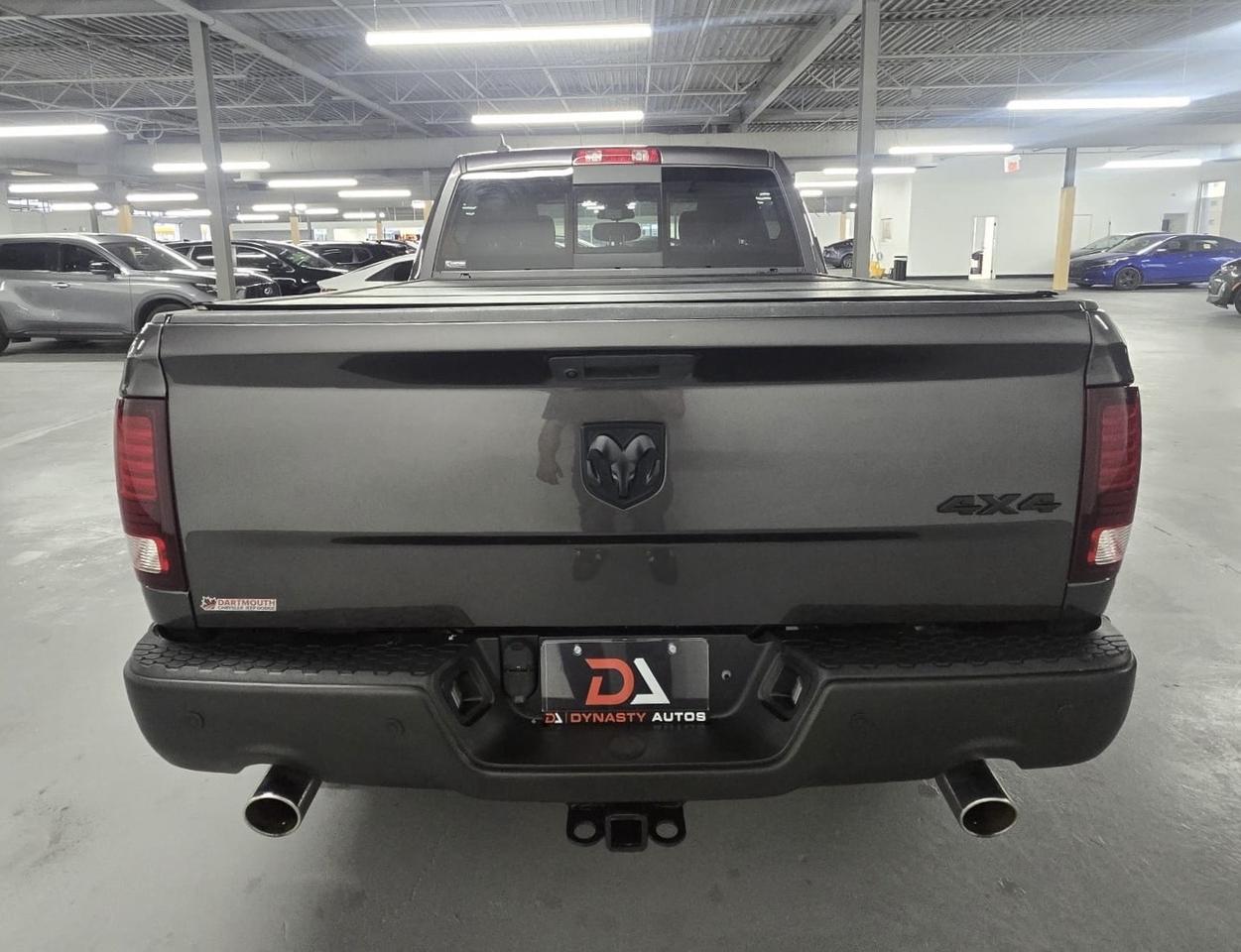 2021 RAM 1500 Classic Warlock 4x4 Crew Cab 5'7" Box|SLT|LOW KM|APPLE CARPLAY/ANDROID AUTO|REMOTE STARTER| Photo