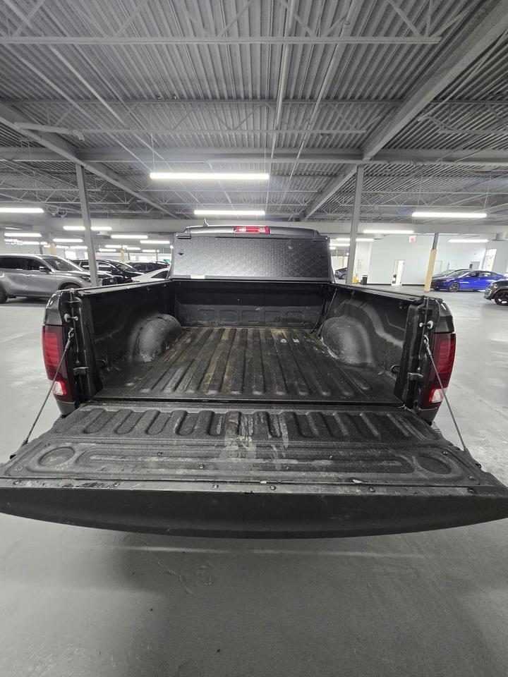 2021 RAM 1500 Classic Warlock 4x4 Crew Cab 5'7" Box|SLT|LOW KM|APPLE CARPLAY/ANDROID AUTO|REMOTE STARTER| Photo