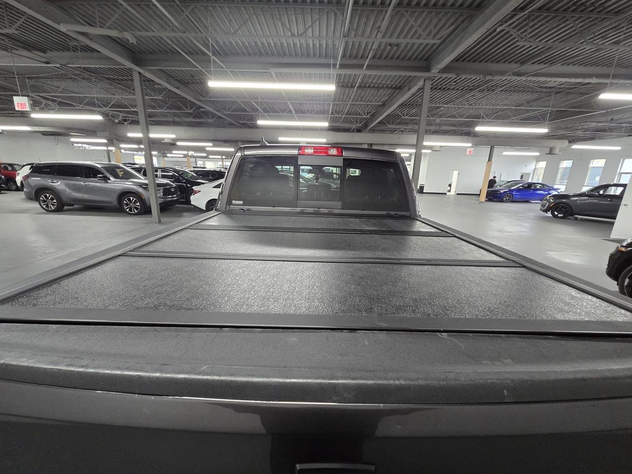 2021 RAM 1500 Classic Warlock 4x4 Crew Cab 5'7" Box|SLT|LOW KM|APPLE CARPLAY/ANDROID AUTO|REMOTE STARTER| Photo
