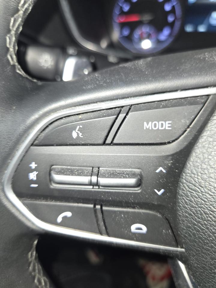 2022 Hyundai Santa Fe Preferred AWD|HEATED SEATS|APPLE CAR PLAY| Photo