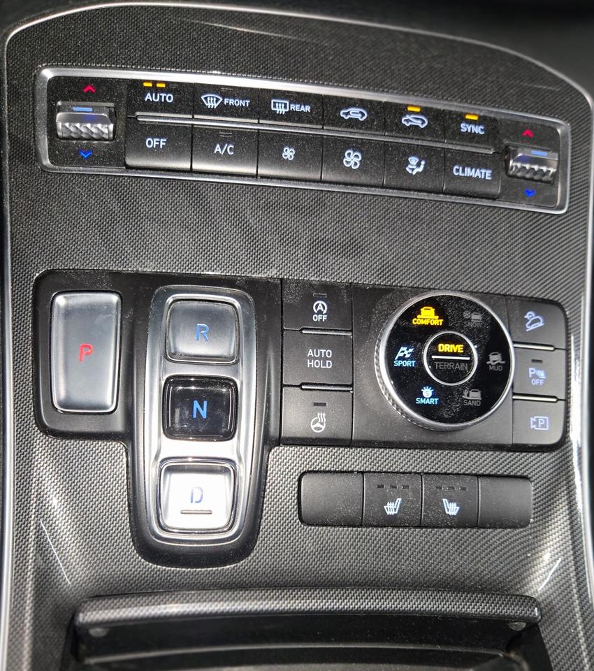 2022 Hyundai Santa Fe Preferred AWD|HEATED SEATS|APPLE CAR PLAY| Photo