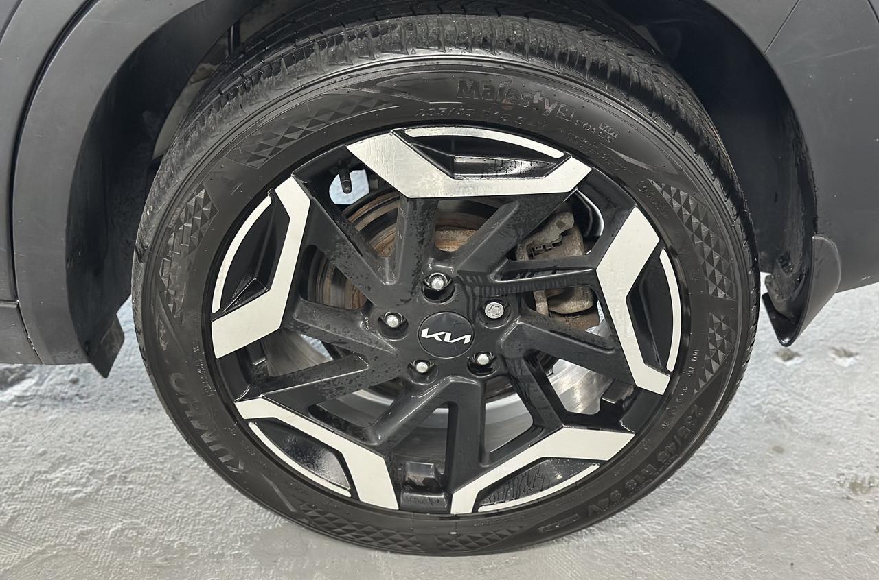 2024 Kia Seltos SX AWD | ONE OWNER | CLEAN CAR FAX | LEATHER SEATS | SUN ROOF| Photo