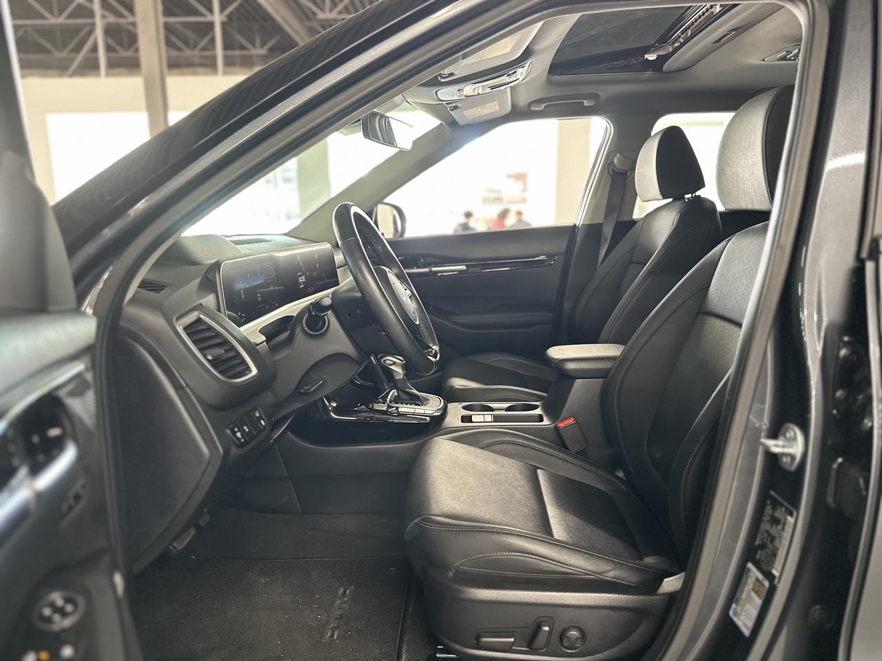 2024 Kia Seltos SX AWD | ONE OWNER | CLEAN CAR FAX | LEATHER SEATS | SUN ROOF| Photo
