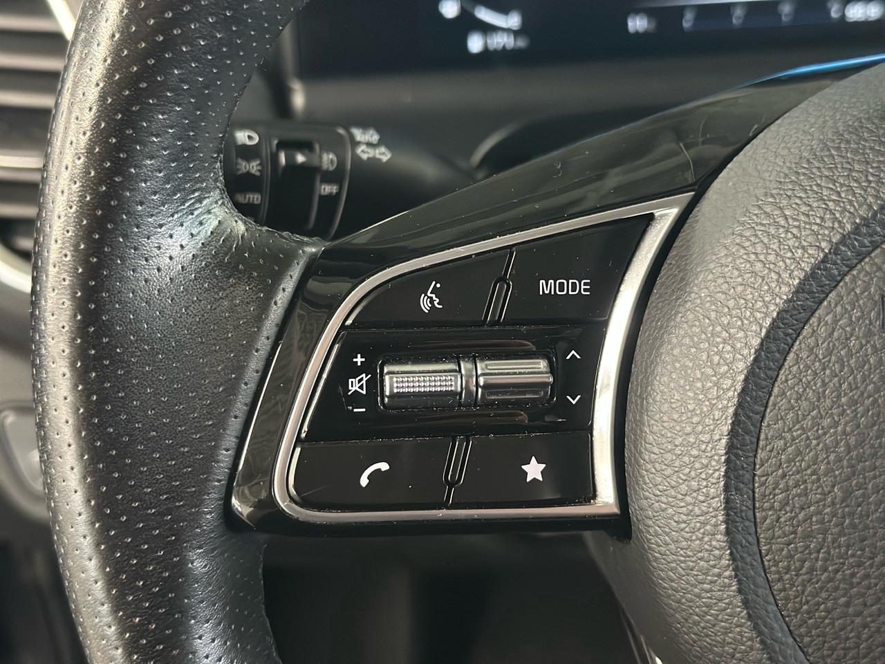 2024 Kia Seltos SX AWD | ONE OWNER | CLEAN CAR FAX | LEATHER SEATS | SUN ROOF| Photo