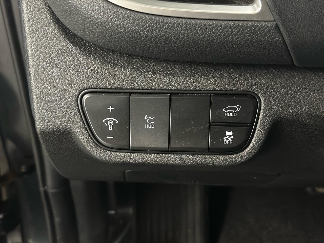2024 Kia Seltos SX AWD | ONE OWNER | CLEAN CAR FAX | LEATHER SEATS | SUN ROOF| Photo