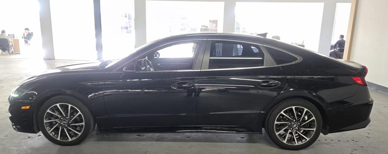 2020 Hyundai Sonata 1.6T Ultimate|LIMITED|PANO ROOF|HEADS UP DISPLAY|NAVIGATION|BSM|COOLING SEATS|REMOTE STARTER| Photo