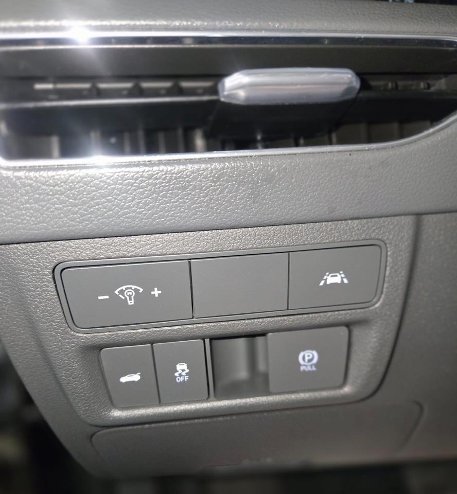 2020 Hyundai Sonata 1.6T Ultimate|LIMITED|PANO ROOF|HEADS UP DISPLAY|NAVIGATION|BSM|COOLING SEATS|REMOTE STARTER| Photo